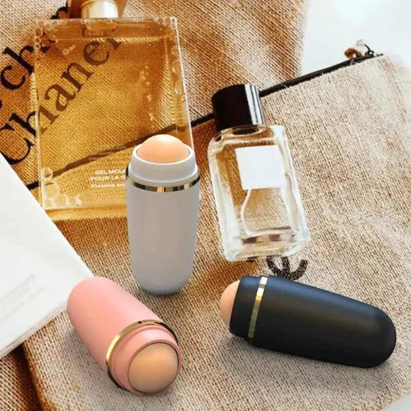Cute Cat Paw Oil Absorbing Roller – Effortlessly Achieve a Shine-Free Look