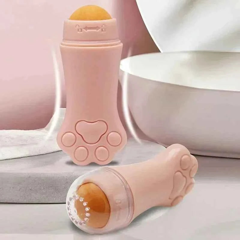 Cute Cat Paw Oil Absorbing Roller – Effortlessly Achieve a Shine-Free Look